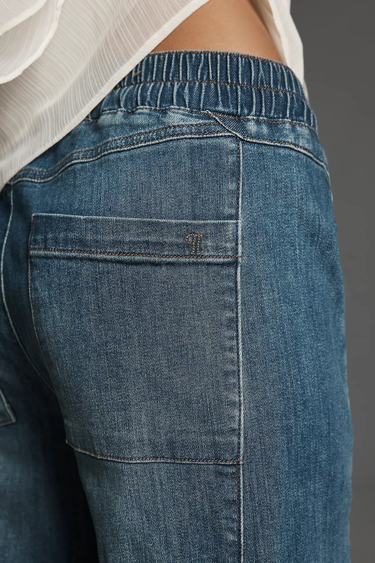 Pilcro Izzie Relaxed Pull-On Barrel Jeans