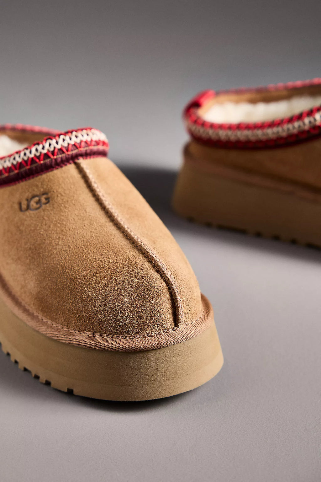 UGG® Tazz II Platform Slipper in Chestnut