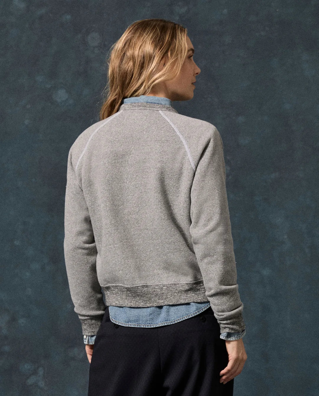The Great. The Fleece Rookie Sweatshirt — Dark Heather Grey