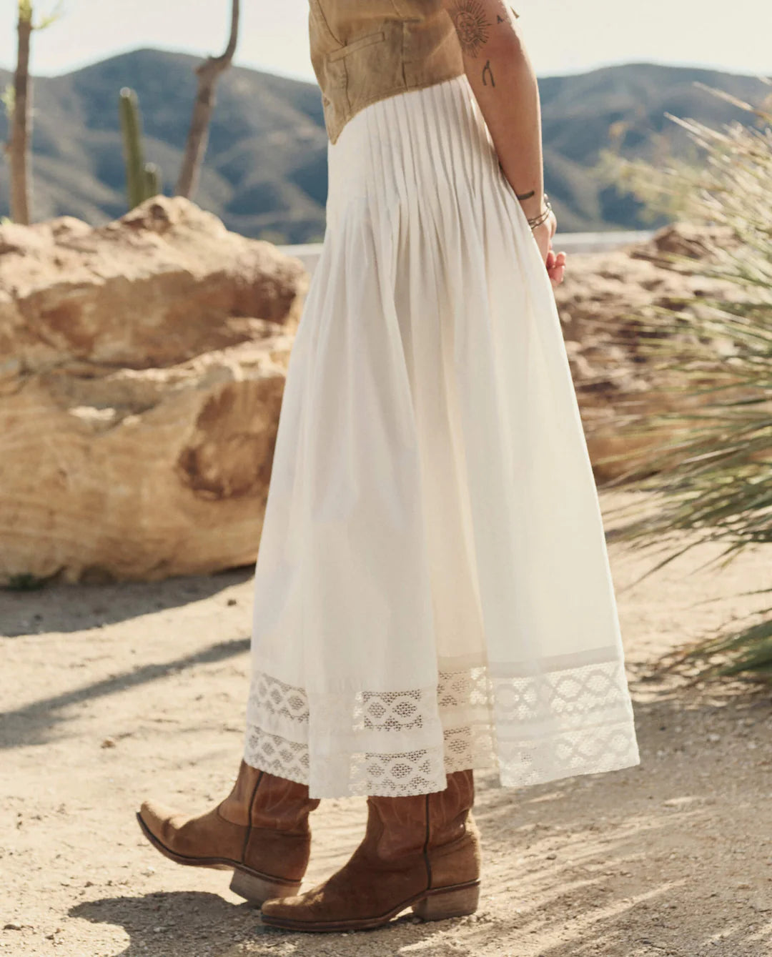 THE GREAT. The Structured Victorian Skirt