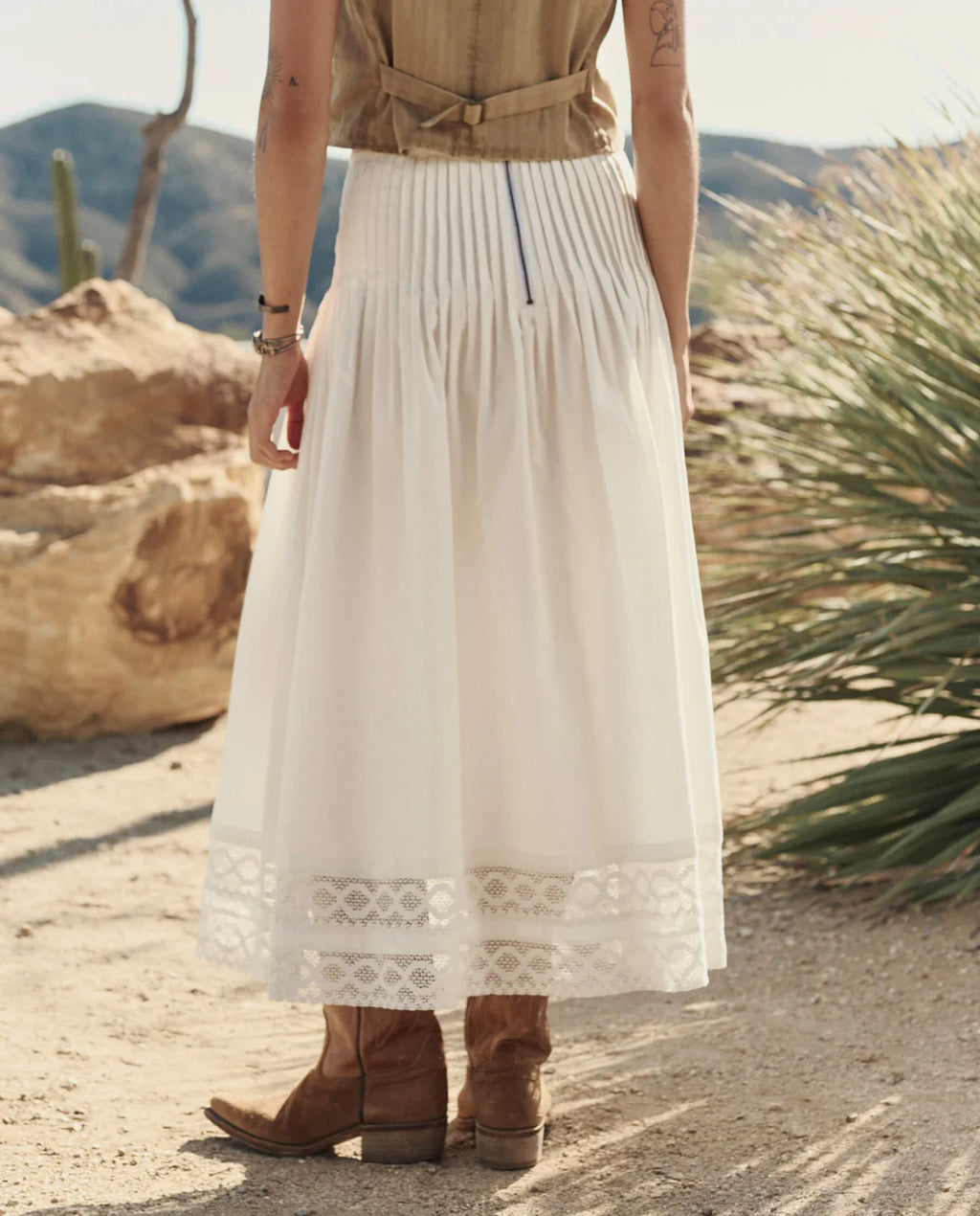 THE GREAT. The Structured Victorian Skirt