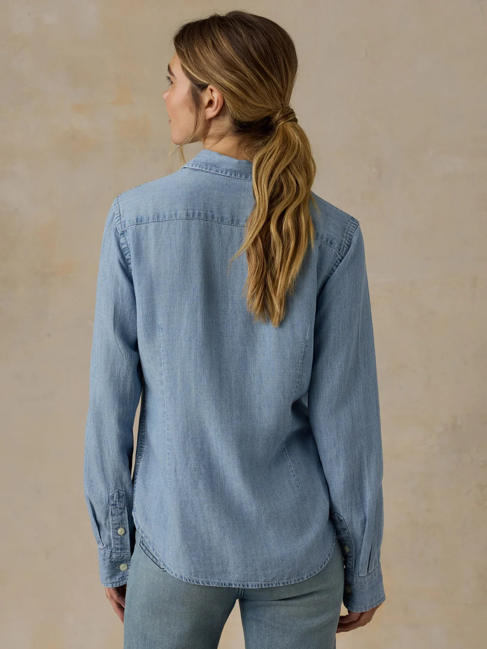 Faherty Tried & True Chambray Shirt — Mid Wash