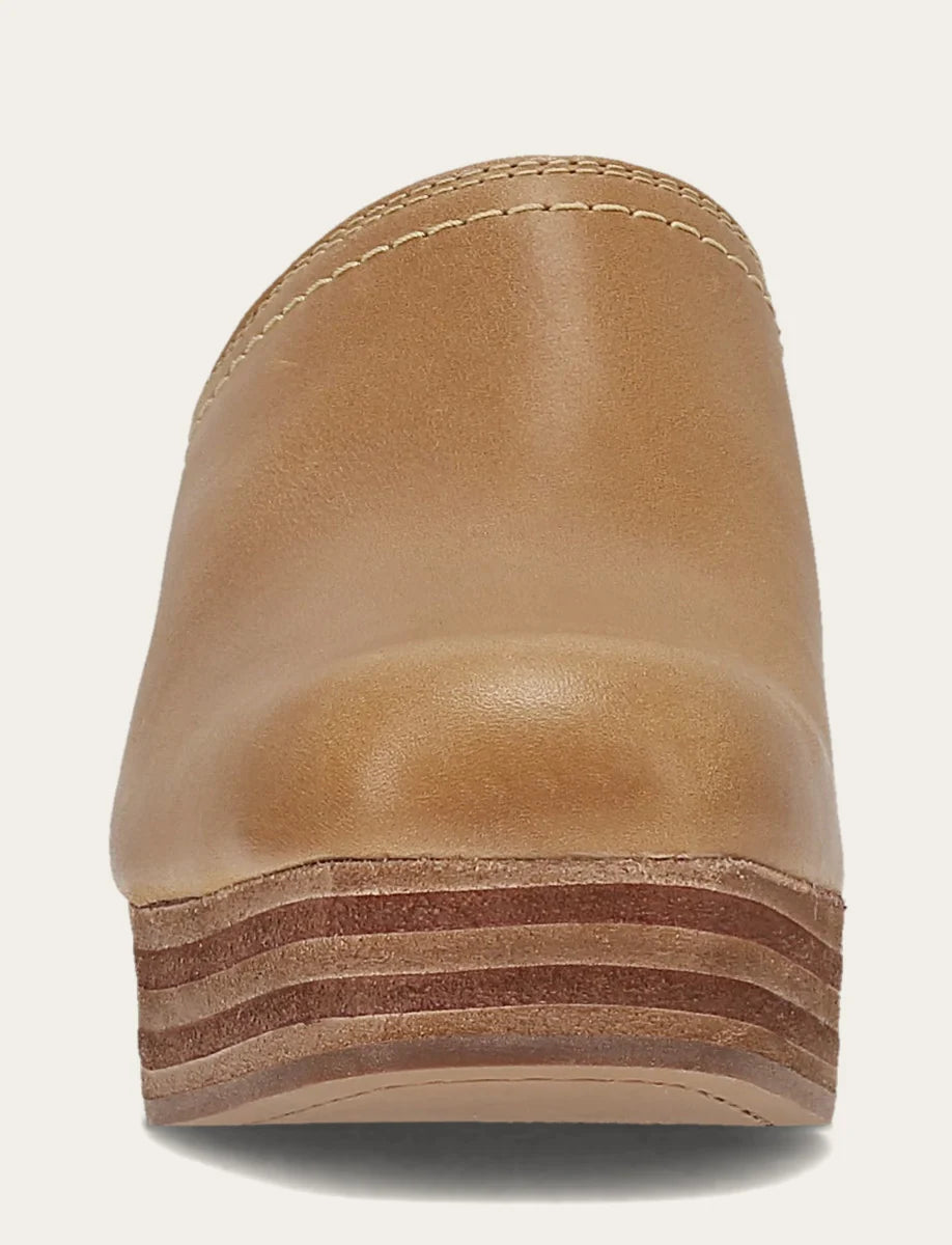 FRYE CAMPUS CLOG — BANANA